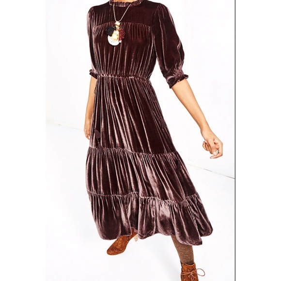 Ulla Johnson Dresses & Skirts - $695 Ulla Johnson Paulina Mulberry Velvet Dress